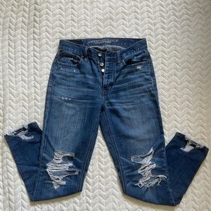 American Eagle vintage hi-rise distressed jeans